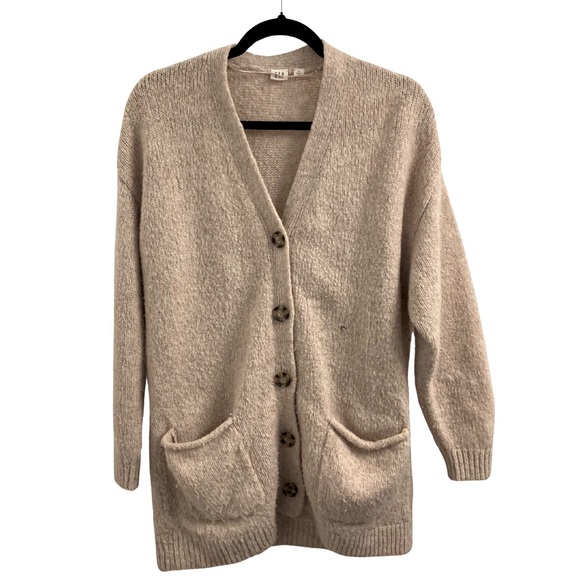 GAP Oatmeal Button Down Sweater Cardigan Size M - Picture 1 of 12